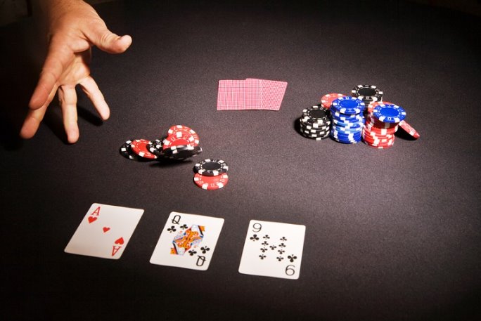 Chơi Baccarat có hợp pháp không? Hướng dẫn Baccarat an toàn